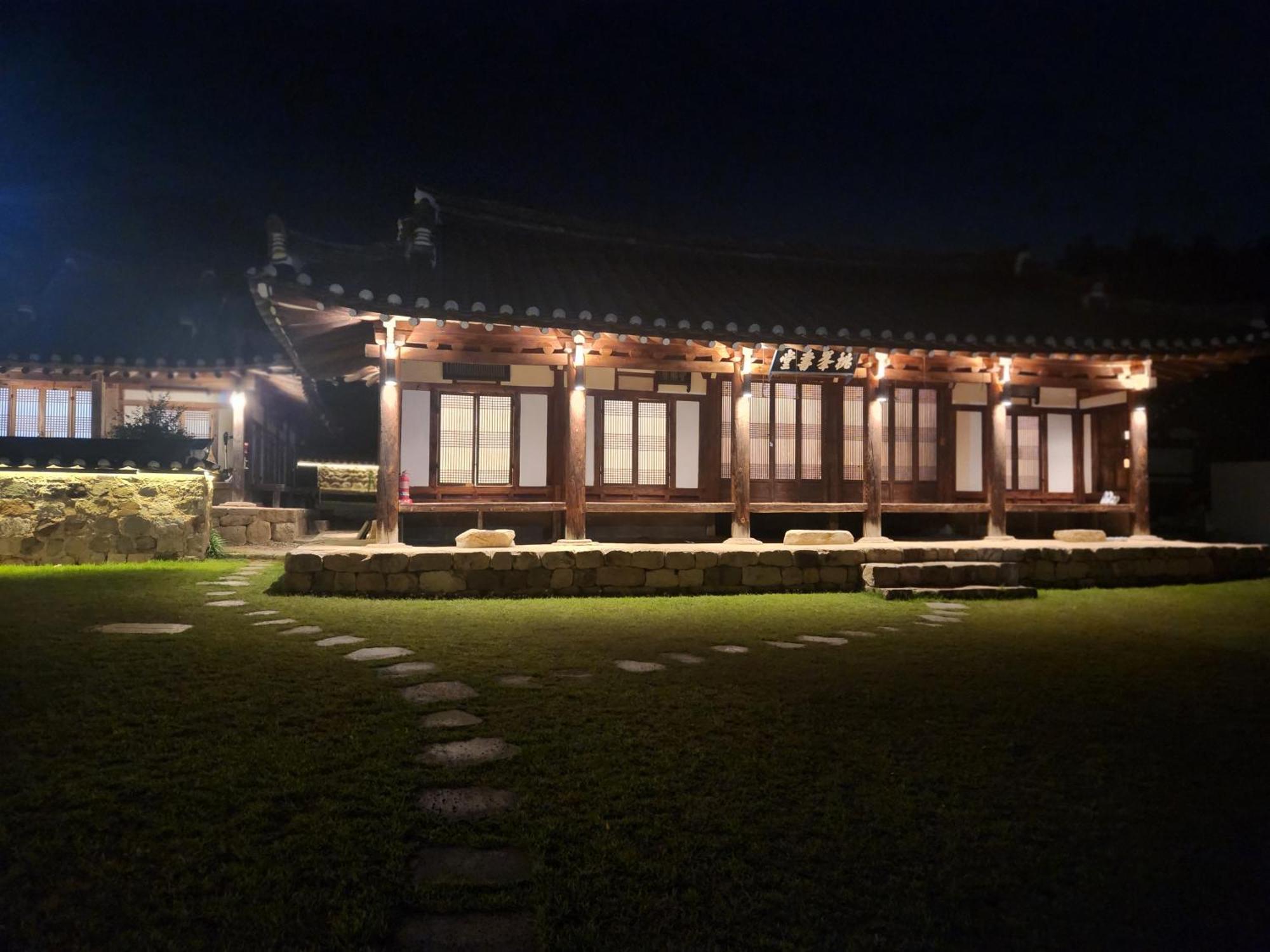 Dobong Seodang Кёнджу Экстерьер фото
